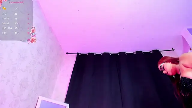 NAHIARA LEE online show from September 17, 2025, 11:56 am