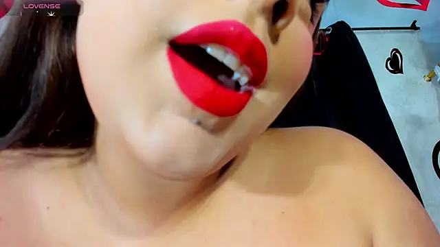 NAHIARA LEE online show from February 21, 2026, 12:28 pm