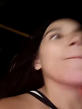 the queen of street online show from November 18, 2025, 3:01 am