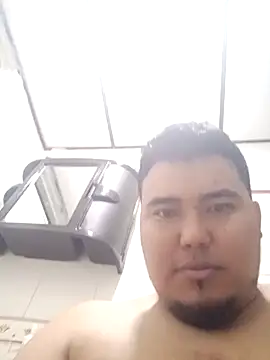 parejanuevahoff online show from November 14, 2025, 12:09 am