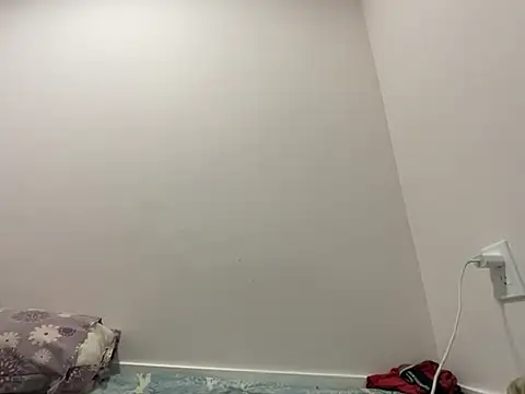 ajaxkim online show from February 18, 2025, 5:53 pm