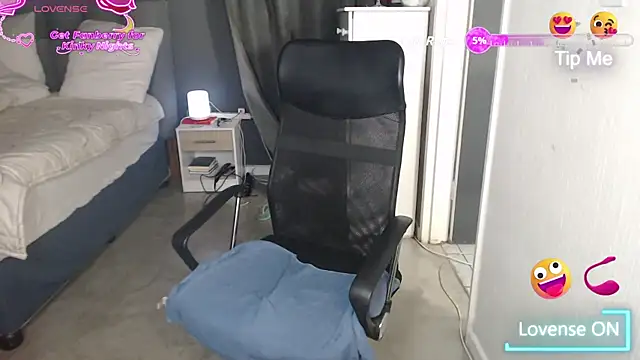 Snapshot of boeslaboes1 chatting on February 10, 2026, 5:39 pm boeslaboes1 online show from February 10, 2026, 5:39 pm