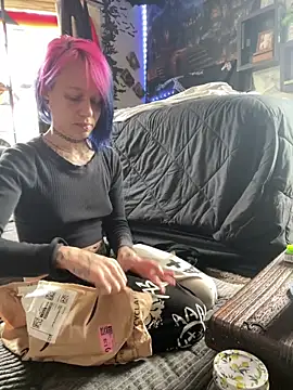 trashbrat online show from April 2, 2026, 8:28 pm