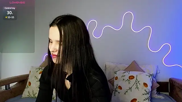 Harleen Moore online show from March 5, 2025, 8:42 pm