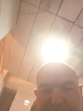 hesjustafriend online show from November 3, 2025, 4:41 pm