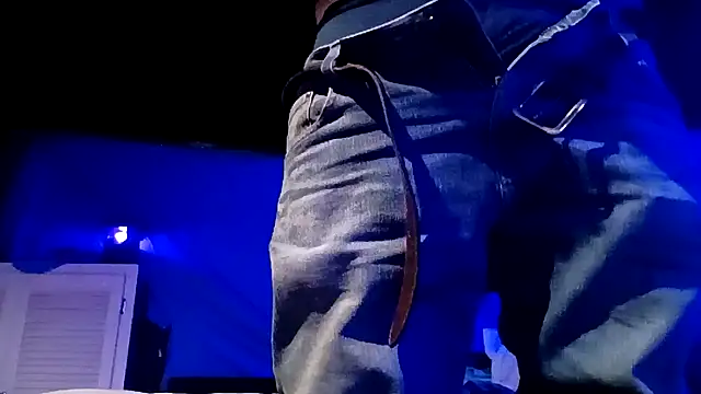 hesjustafriend online show from January 11, 2026, 6:29 am