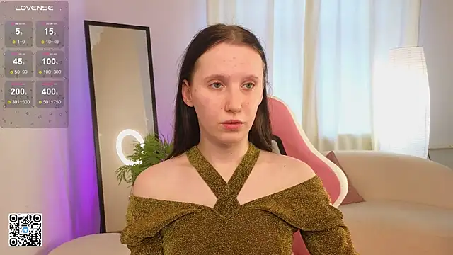 mon lola online show from February 3, 2025, 9:52 am