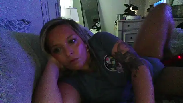 JennaLynn785 online show from October 6, 2025, 3:53 pm