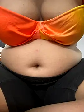 Red-Magic-25 online show from September 10, 2025, 7:19 am