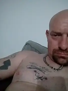 Snapshot of jayjay198080 chatting on February 6, 2025, 2:15 pm jayjay198080 online show from February 6, 2025, 2:15 pm