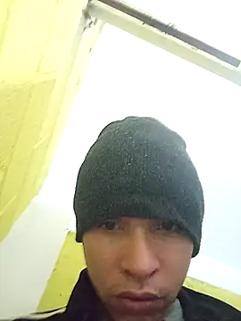 Snapshot of Javierjvl chatting on January 18, 2025, 5:31 am Javierjvl online show from January 18, 2025, 5:31 am