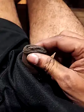 vannaaaa100 online show from December 3, 2025, 1:20 pm