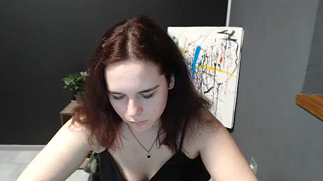 mini girly online show from February 1, 2025, 10:15 am