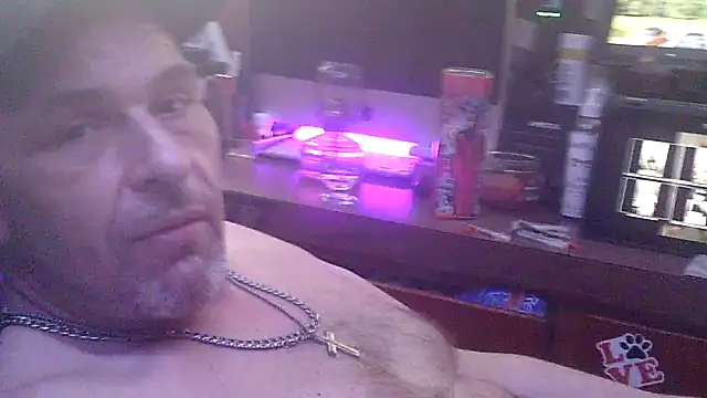 Snapshot of MacGayver1977 chatting on June 16, 2026, 3:58 pm MacGayver1977 online show from June 16, 2026, 3:58 pm