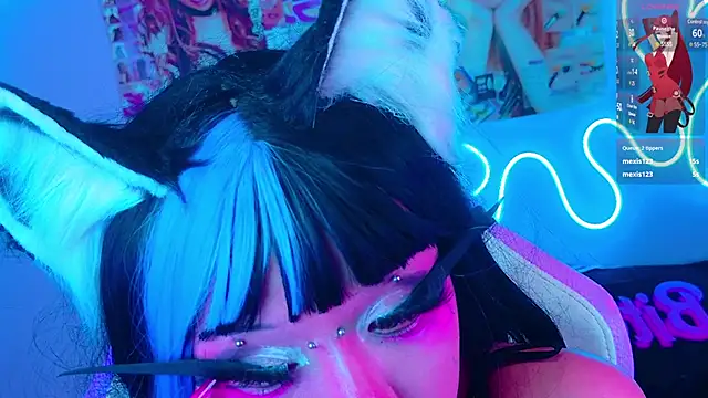 LaytonBox online show from February 18, 2025, 2:49 am