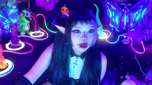 LaytonBox online show from March 21, 2026, 2:09 pm