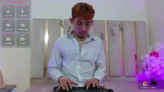 Axel tay online show from October 21, 2025, 3:51 am