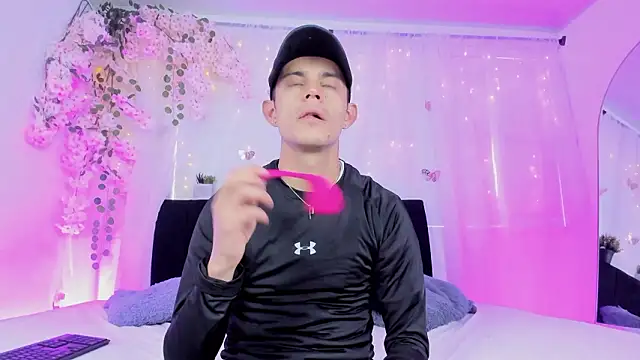 Bonny and carrot online show from January 14, 2026, 7:08 pm