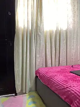 LunaShine  online show from February 21, 2025, 3:10 pm