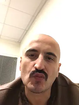 ilmaestoso online show from January 6, 2025, 11:42 pm