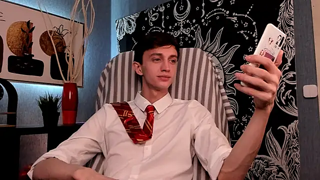 John Weasley online show from January 9, 2025, 3:04 am