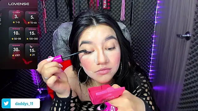 lilihot  online show from January 21, 2025, 3:43 pm