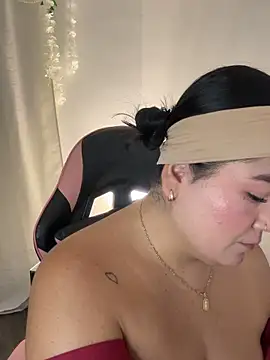 karla hotgirl online show from March 3, 2026, 1:45 am