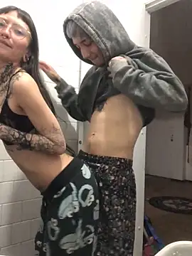 Snapshot of NubeZea chatting on January 15, 2025, 4:25 am NubeZea online show from January 15, 2025, 4:25 am