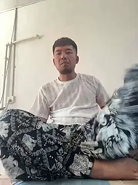zxb757369 online show from May 28, 2026, 5:49 am