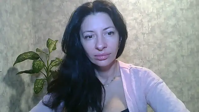 Snapshot of LissaBlossom chatting on September 19, 2025, 3:30 am LissaBlossom online show from September 19, 2025, 3:30 am