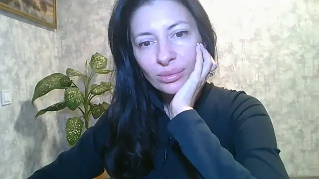 Snapshot of LissaBlossom chatting on October 4, 2025, 4:43 am LissaBlossom online show from October 4, 2025, 4:43 am