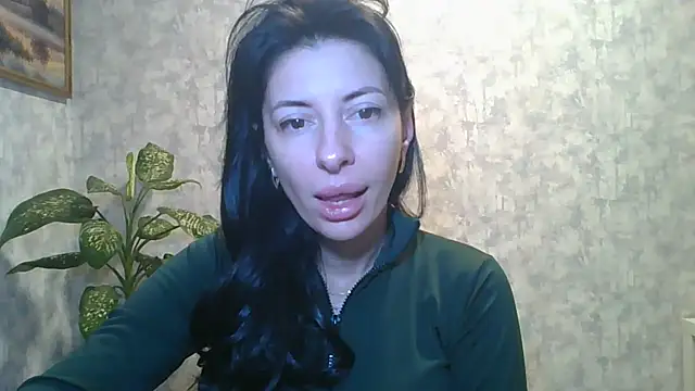 Snapshot of LissaBlossom chatting on October 9, 2025, 3:48 am LissaBlossom online show from October 9, 2025, 3:48 am