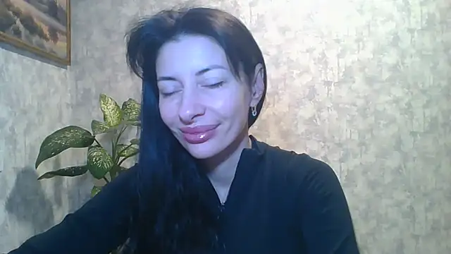 Snapshot of LissaBlossom chatting on October 18, 2025, 4:15 am LissaBlossom online show from October 18, 2025, 4:15 am