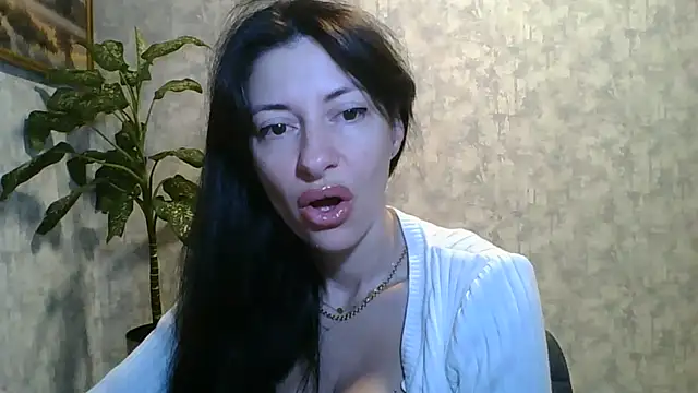 Snapshot of LissaBlossom chatting on June 7, 2026, 3:10 am LissaBlossom online show from June 7, 2026, 3:10 am
