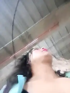 JaquiDi online show from February 16, 2026, 2:51 am