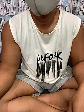 Snapshot of K0718 chatting on July 14, 2026, 7:35 am K0718 online show from July 14, 2026, 7:35 am