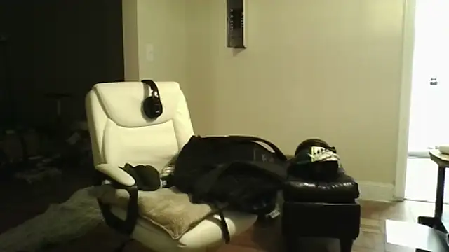 MrDaddyBbSnake online show from November 17, 2025, 12:38 am