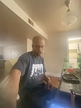 MrDaddyBbSnake online show from January 18, 2026, 3:05 pm