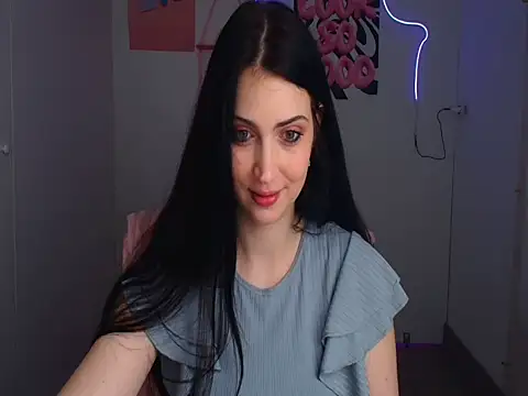 Amalia amor online show from April 3, 2026, 5:49 am