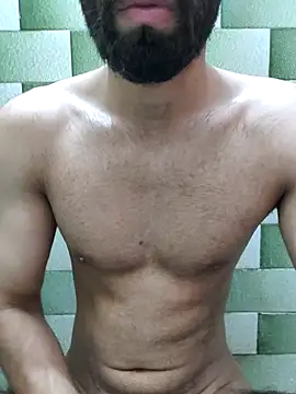 TOPMOON001 online show from October 21, 2025, 7:09 am