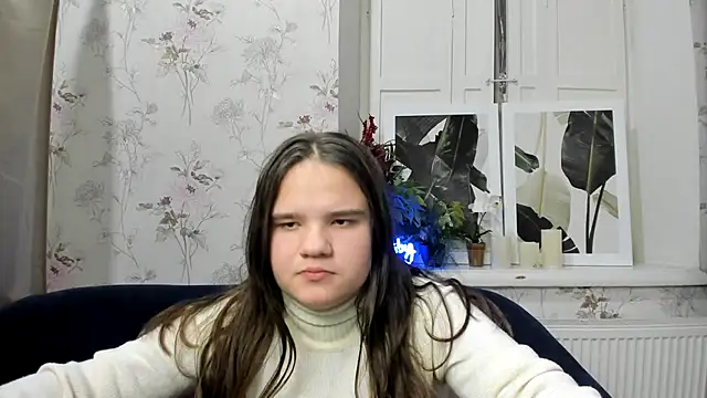 AdeleCruz online show from January 10, 2025, 11:22 am