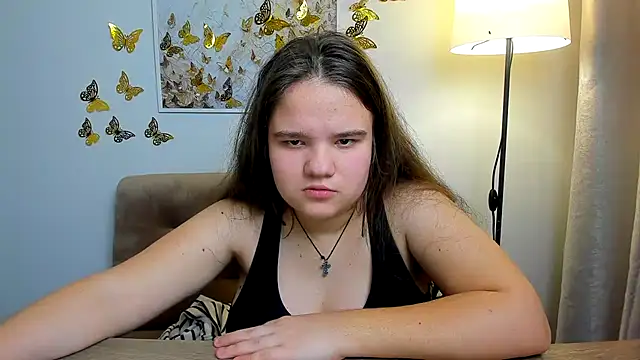 AdeleCruz online show from February 16, 2025, 11:16 am