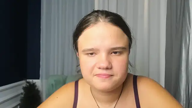 AdeleCruz online show from September 11, 2025, 12:16 pm