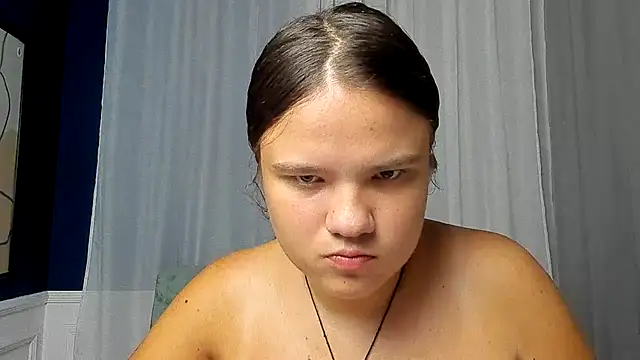 Snapshot of AdeleCruz chatting on July 18, 2026, 12:09 pm AdeleCruz online show from July 18, 2026, 12:09 pm