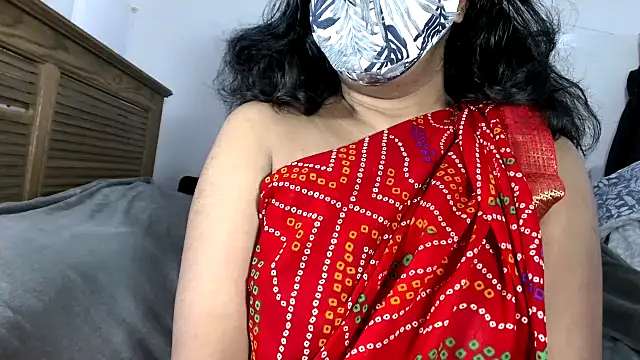 ArathyNambyarMallu online show from December 4, 2025, 9:51 am