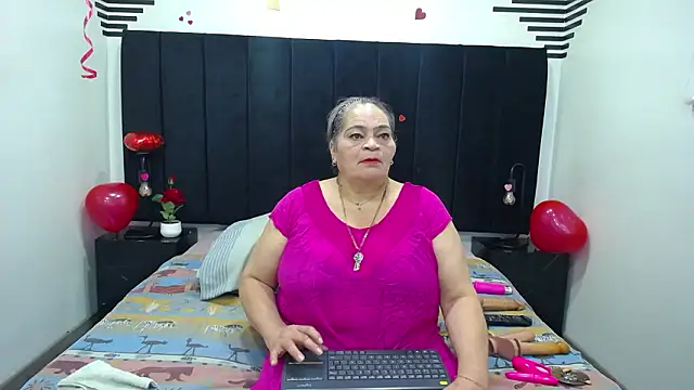 Snapshot of VickyBoobss chatting on March 1, 2026, 12:40 pm VickyBoobss online show from March 1, 2026, 12:40 pm