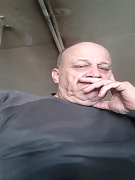 Snapshot of Schwach041967 chatting on April 23, 2026, 3:25 pm Schwach041967 online show from April 23, 2026, 3:25 pm
