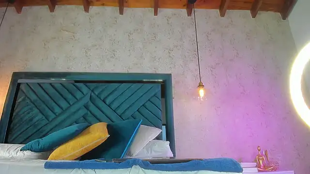 Marttina Ruiz online show from April 11, 2026, 7:29 pm