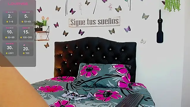 Candy Mendez online show from October 21, 2025, 12:17 pm