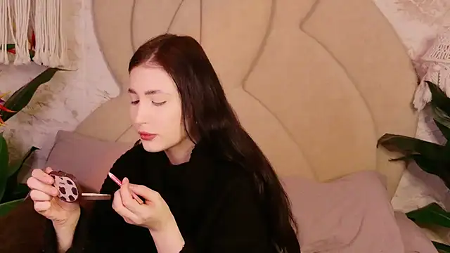 Snapshot of EmmaLawrens chatting on February 8, 2026, 6:00 pm EmmaLawrens online show from February 8, 2026, 6:00 pm